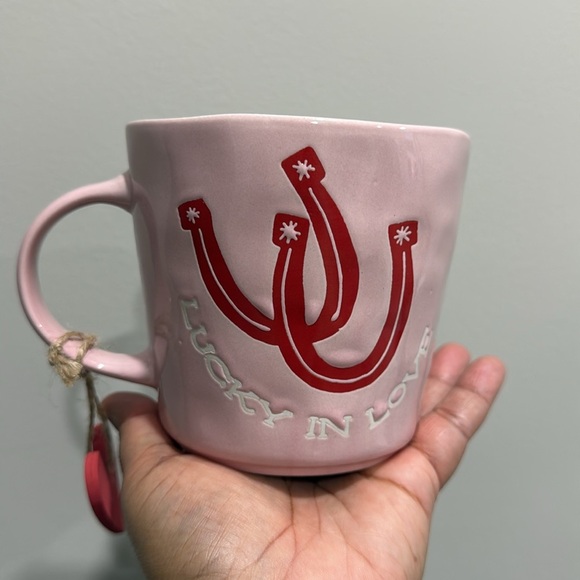 New Lucky In Love Textured Speckled Mug Coffee Tea Pink Red White - Picture 2 of 5